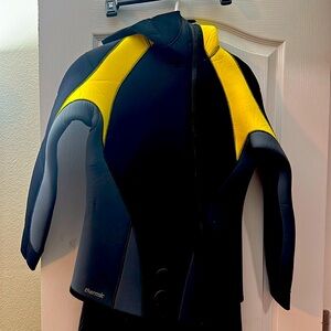 Hooded wetsuit 7 MM